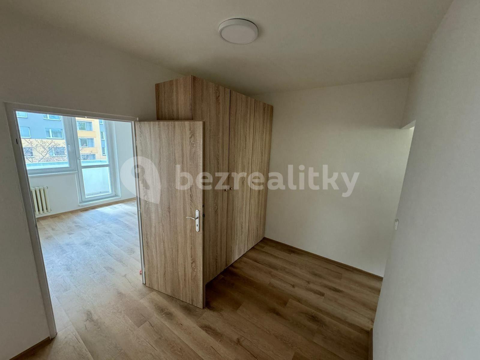 Prenájom bytu 2-izbový 53 m², Nádražní, Otrokovice, Zlínský kraj
