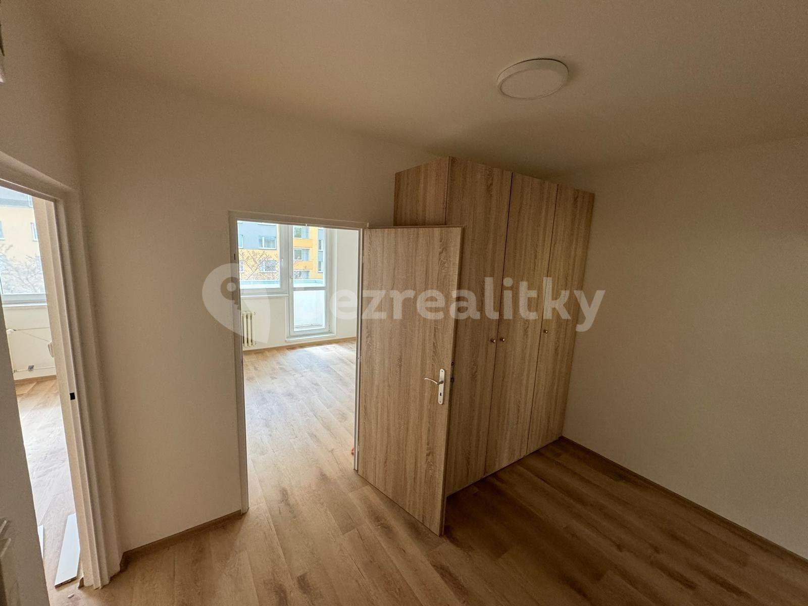Prenájom bytu 2-izbový 53 m², Nádražní, Otrokovice, Zlínský kraj