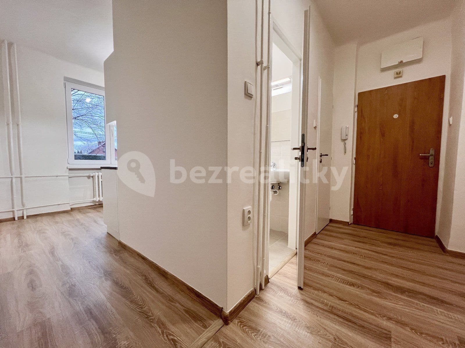 Prenájom bytu 2-izbový 48 m², Radvanická, Ostrava, Moravskoslezský kraj