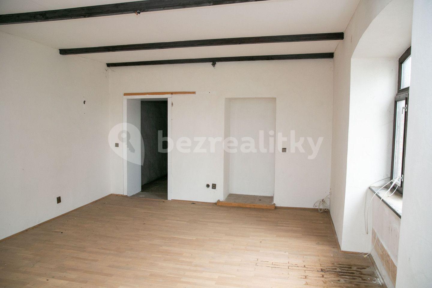 Predaj domu 239 m², pozemek 176 m², nám. T. G. Masaryka, Horní Cerekev, Kraj Vysočina