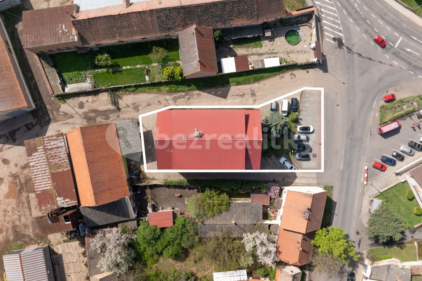 Predaj domu 1.006 m², pozemek 385 m², Dobroměřice, Ústecký kraj