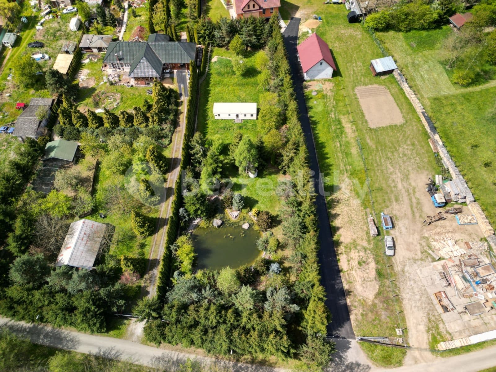 Predaj pozemku 2.251 m², Nižbor, Středočeský kraj