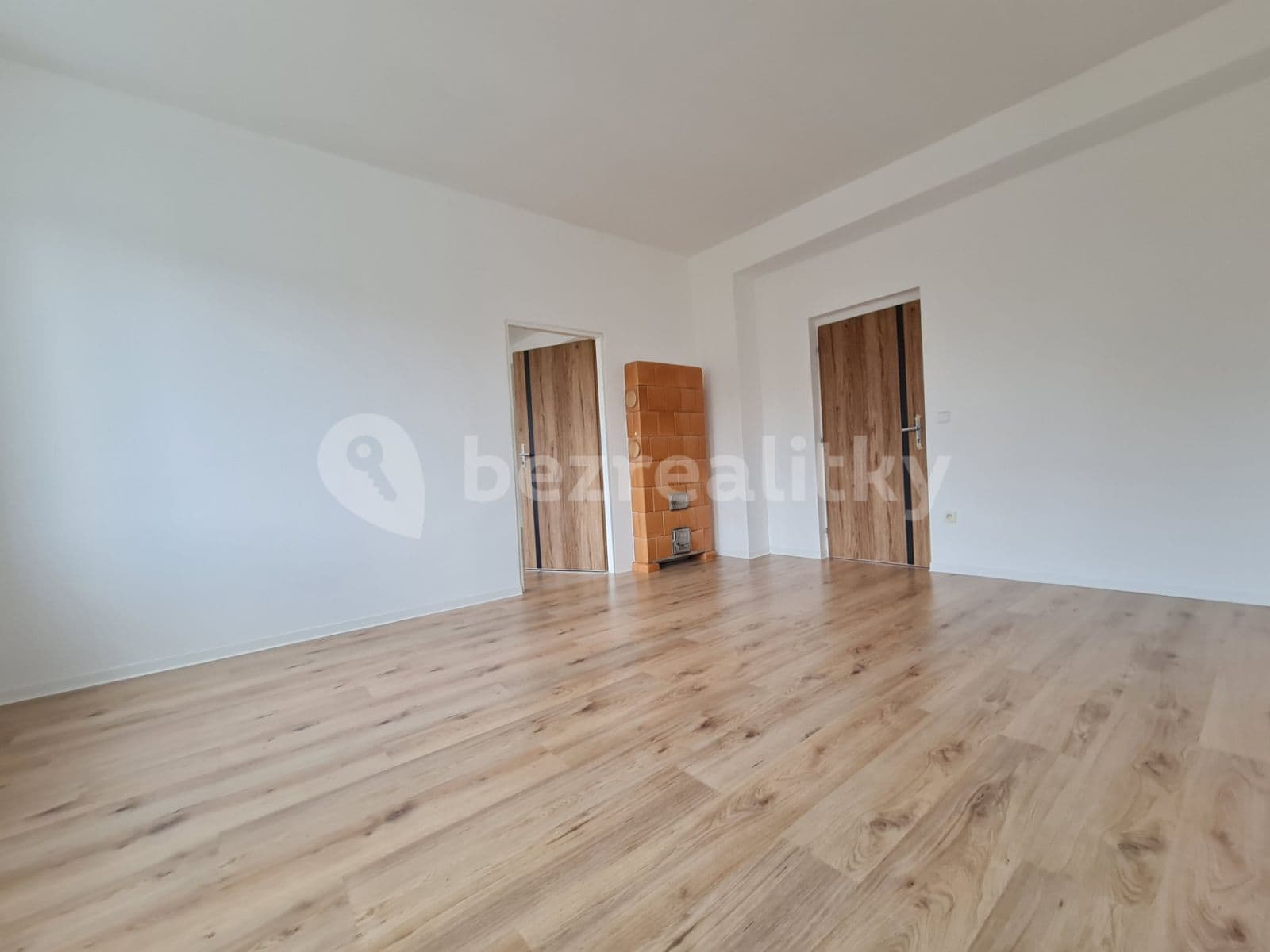 Prenájom bytu 2-izbový 65 m², Ostrožná, Opava, Moravskoslezský kraj