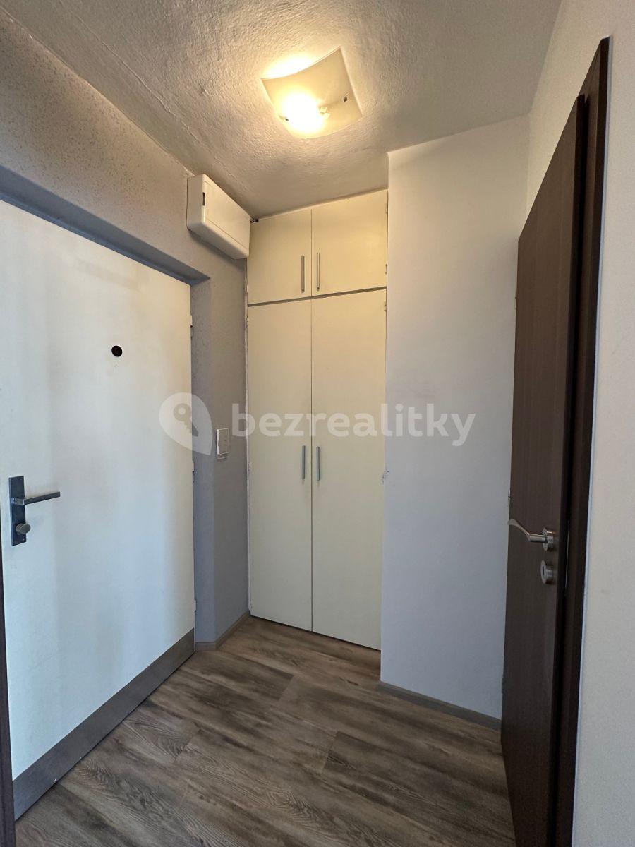 Prenájom bytu 1-izbový 30 m², Běloveská, Náchod, Královéhradecký kraj