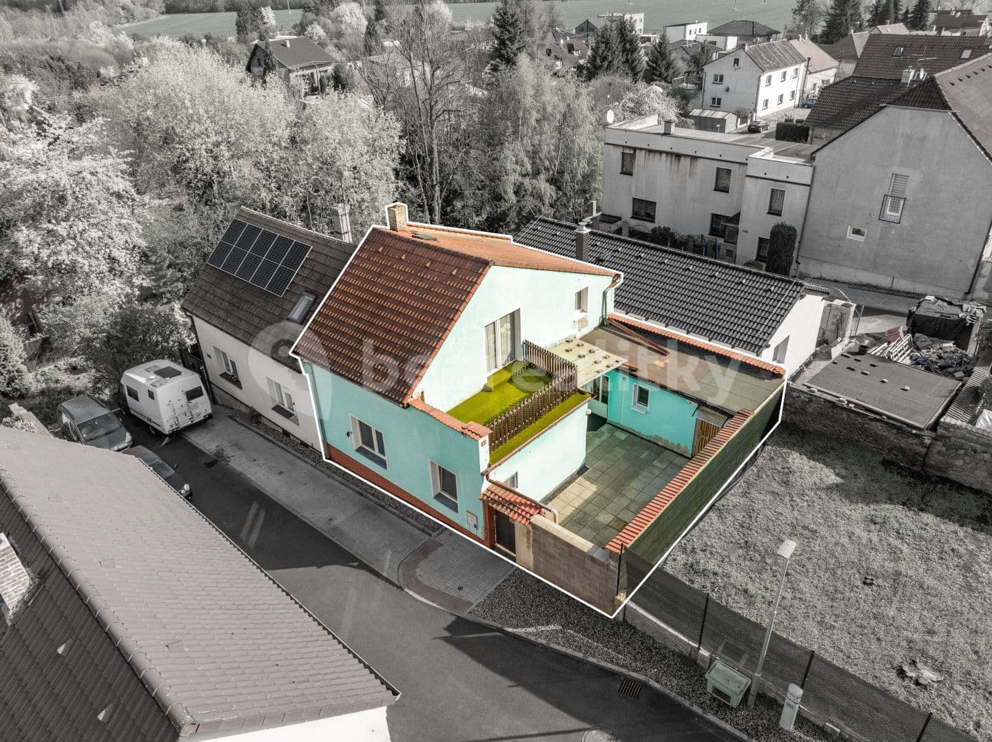 Predaj domu 100 m², pozemek 136 m², Svatopluka Čecha, Kamenné Žehrovice, Středočeský kraj