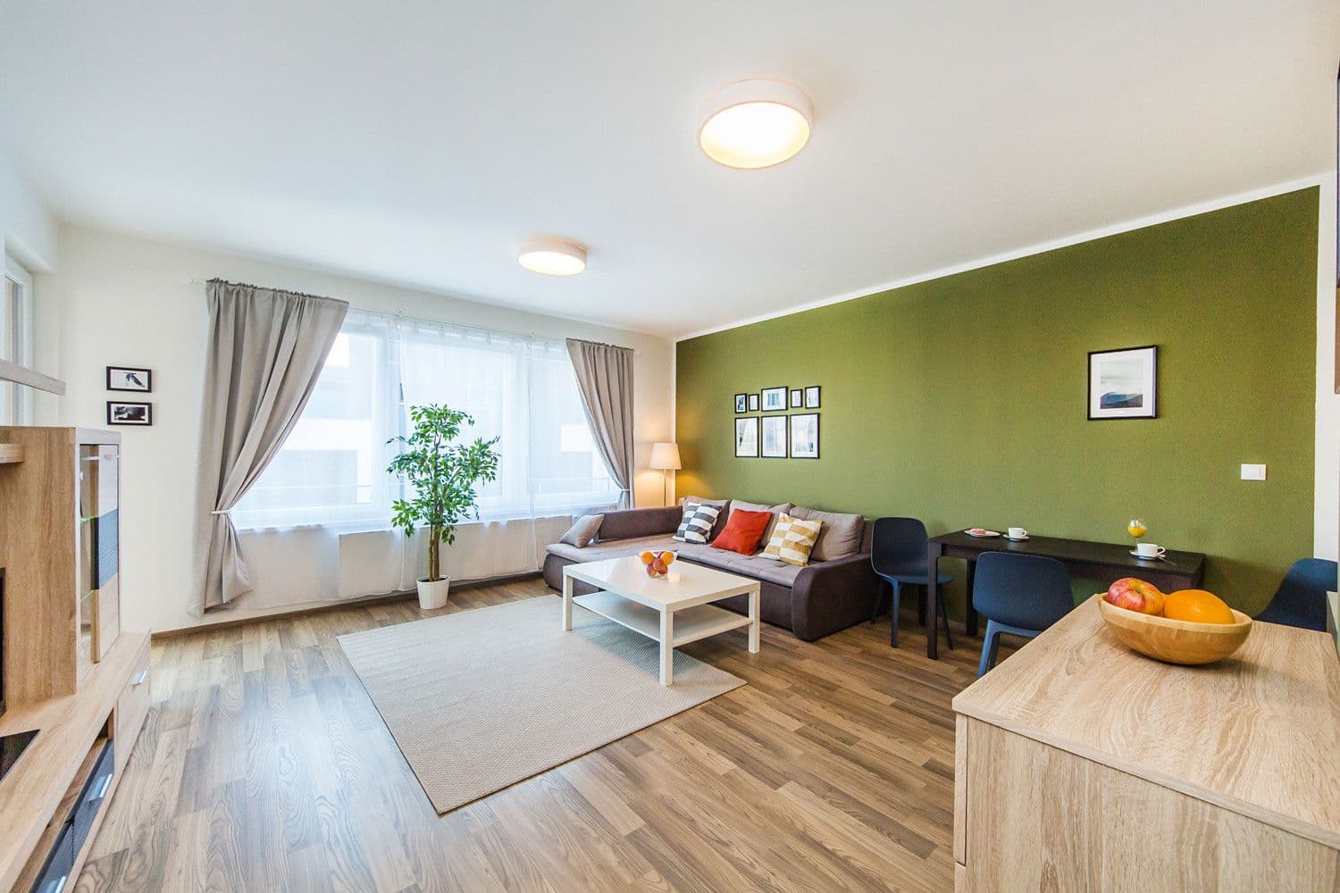 Prenájom bytu  65 m², Švehlova, Praha, Praha