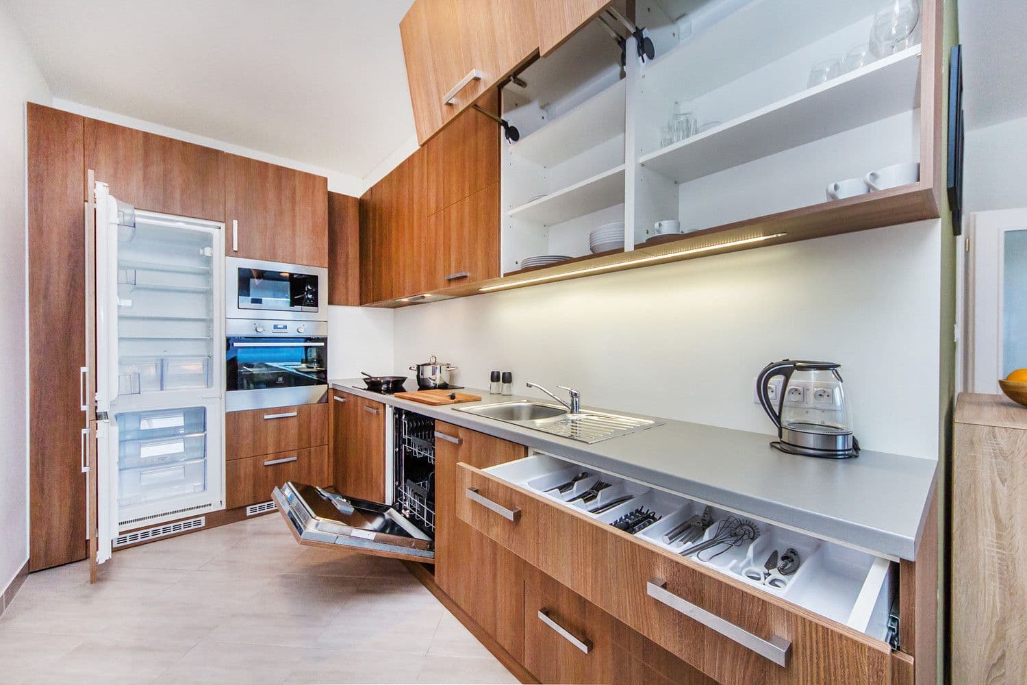 Prenájom bytu  65 m², Švehlova, Praha, Praha