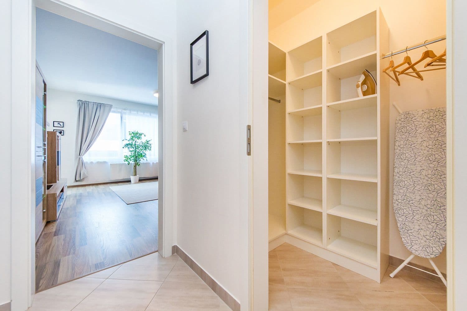 Prenájom bytu  65 m², Švehlova, Praha, Praha