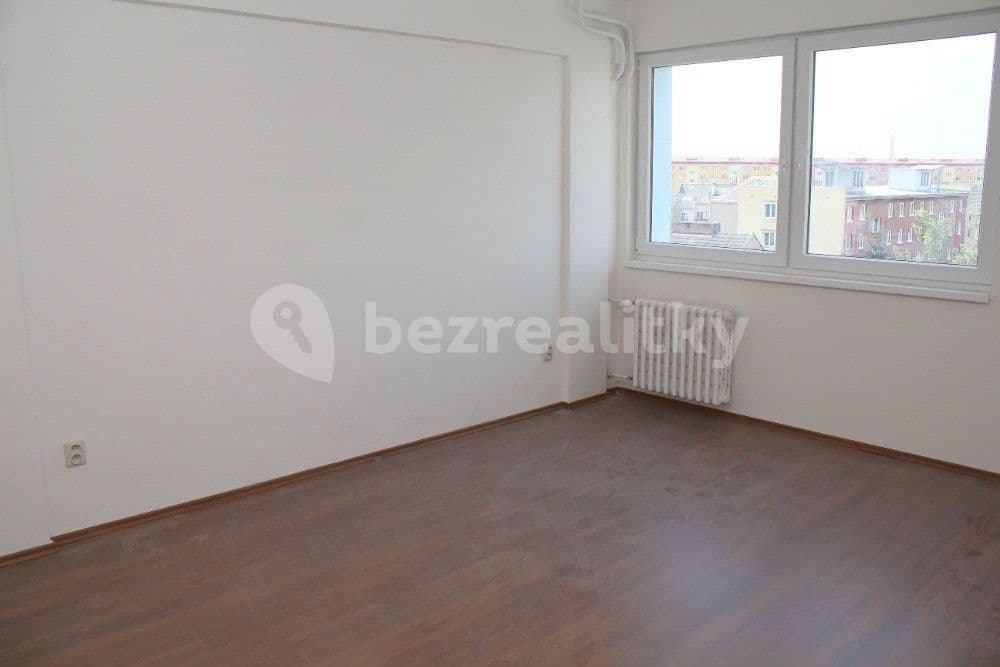 Prenájom bytu 1-izbový 32 m², Bayerova, Přerov, Olomoucký kraj