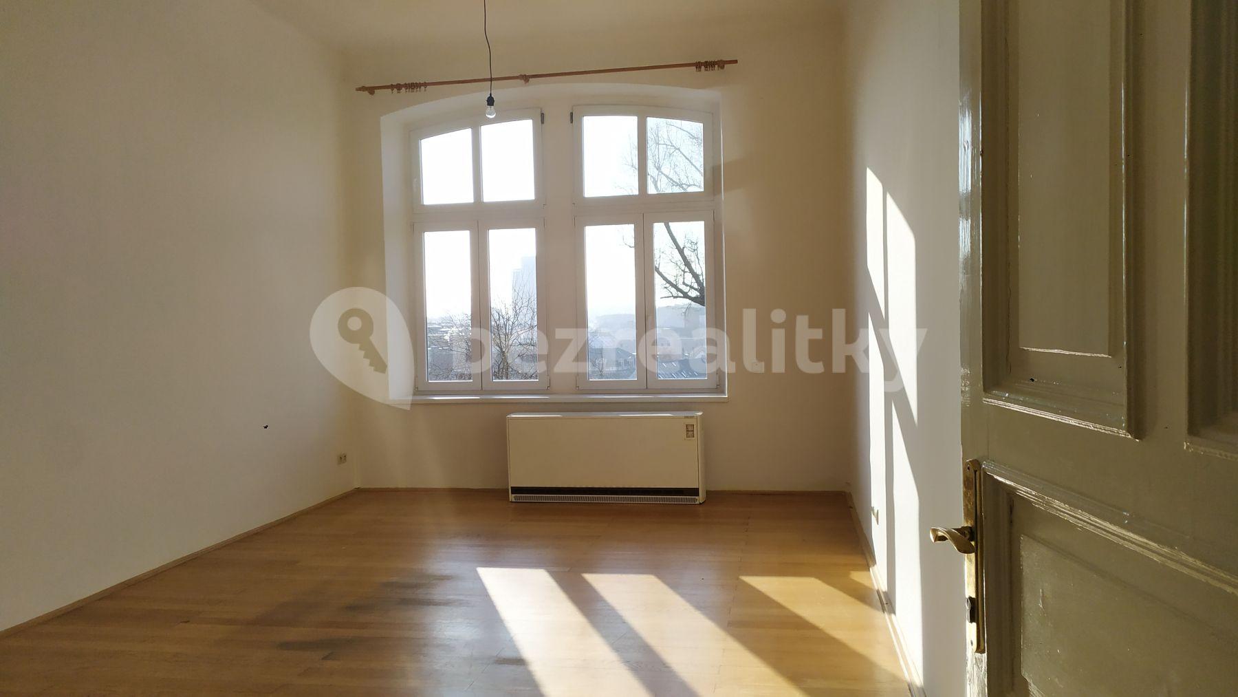 Prenájom bytu 1-izbový 32 m², nám. Sokolovské, Liberec, Liberecký kraj