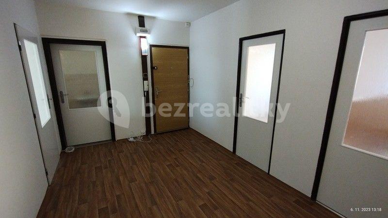 Prenájom bytu 4-izbový 100 m², Benešova, Kutná Hora, Středočeský kraj