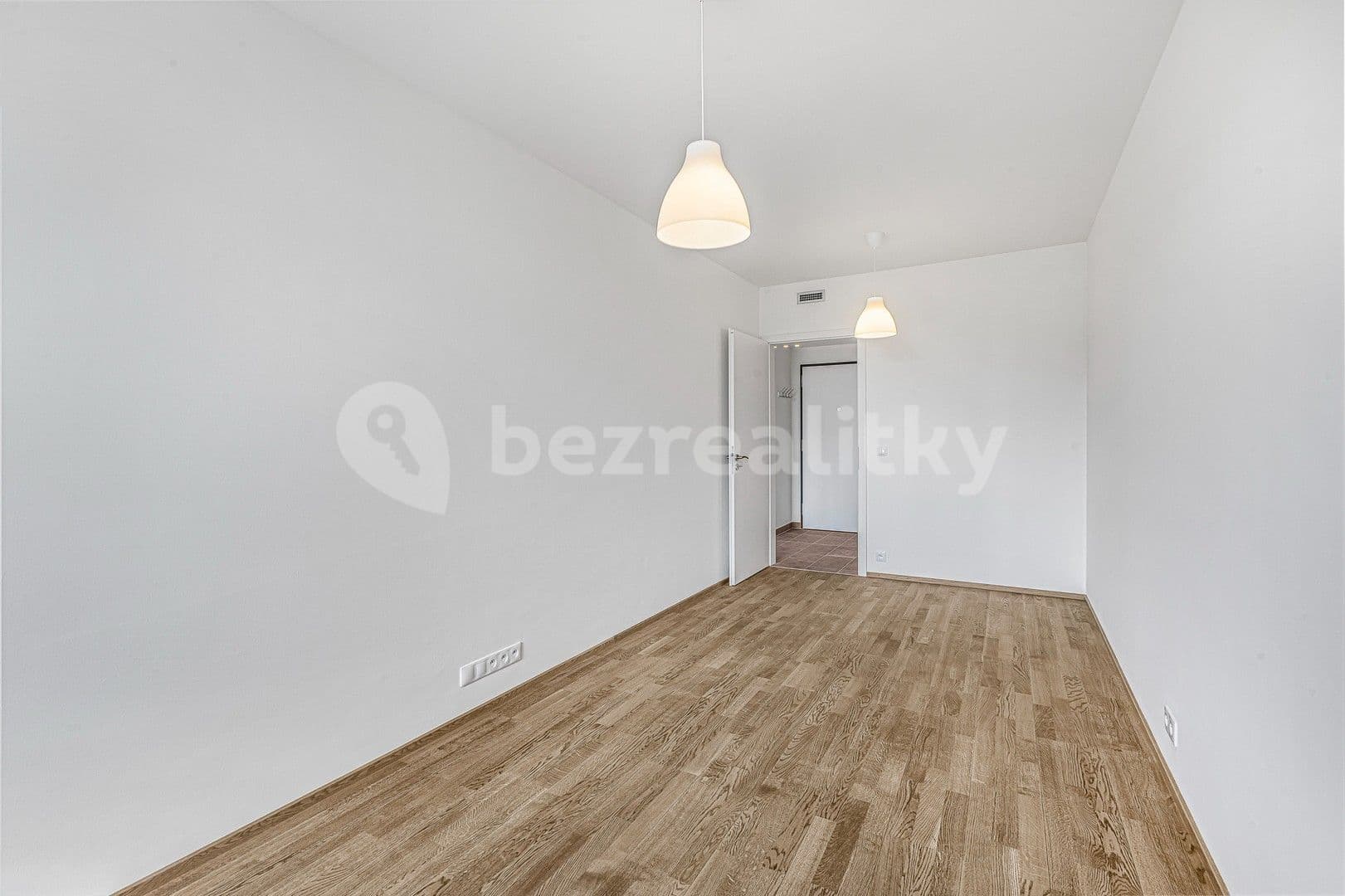 Prenájom bytu 2-izbový 56 m², Smržových, Praha, Praha