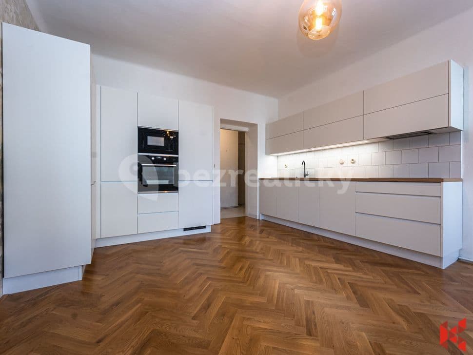 Prenájom bytu 2-izbový 100 m², Umělecká, Praha, Praha
