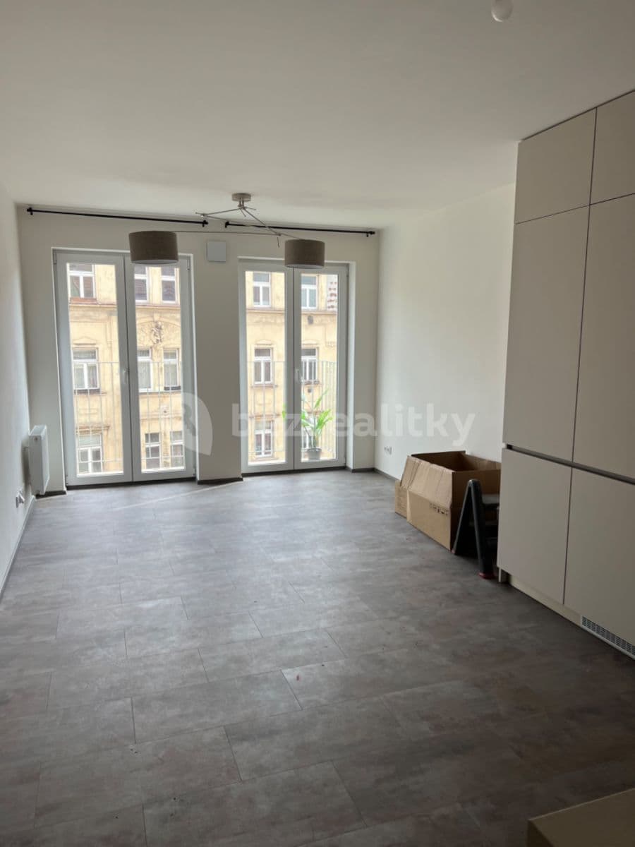 Prenájom bytu 1-izbový 33 m², Plzeňská, Praha, Praha