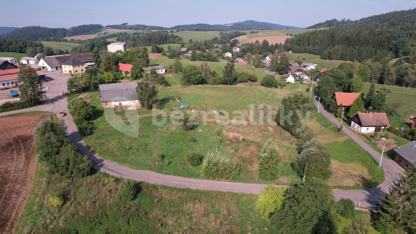 Predaj pozemku 2.296 m², Česká Rybná, Pardubický kraj