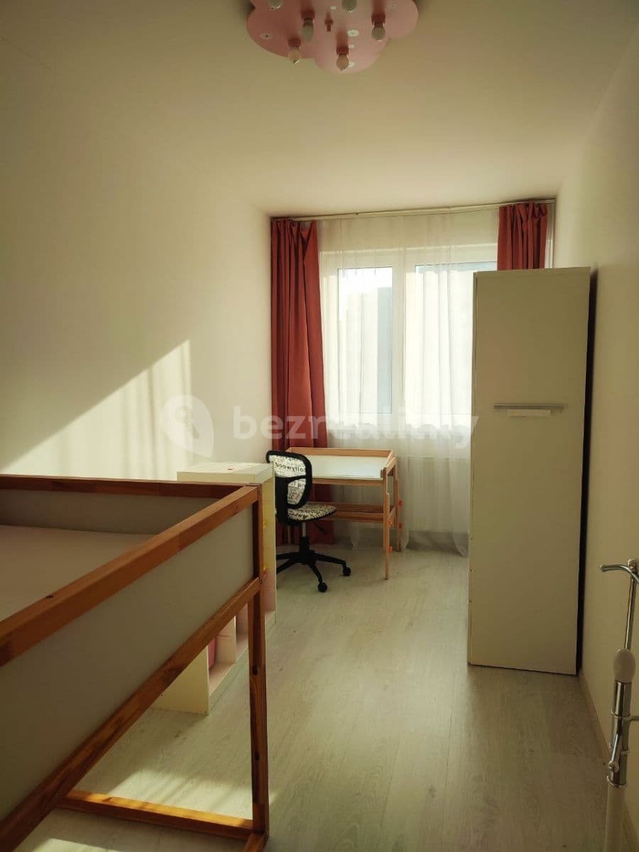 Prenájom bytu 4-izbový 102 m², Petržílkova, Praha, Praha