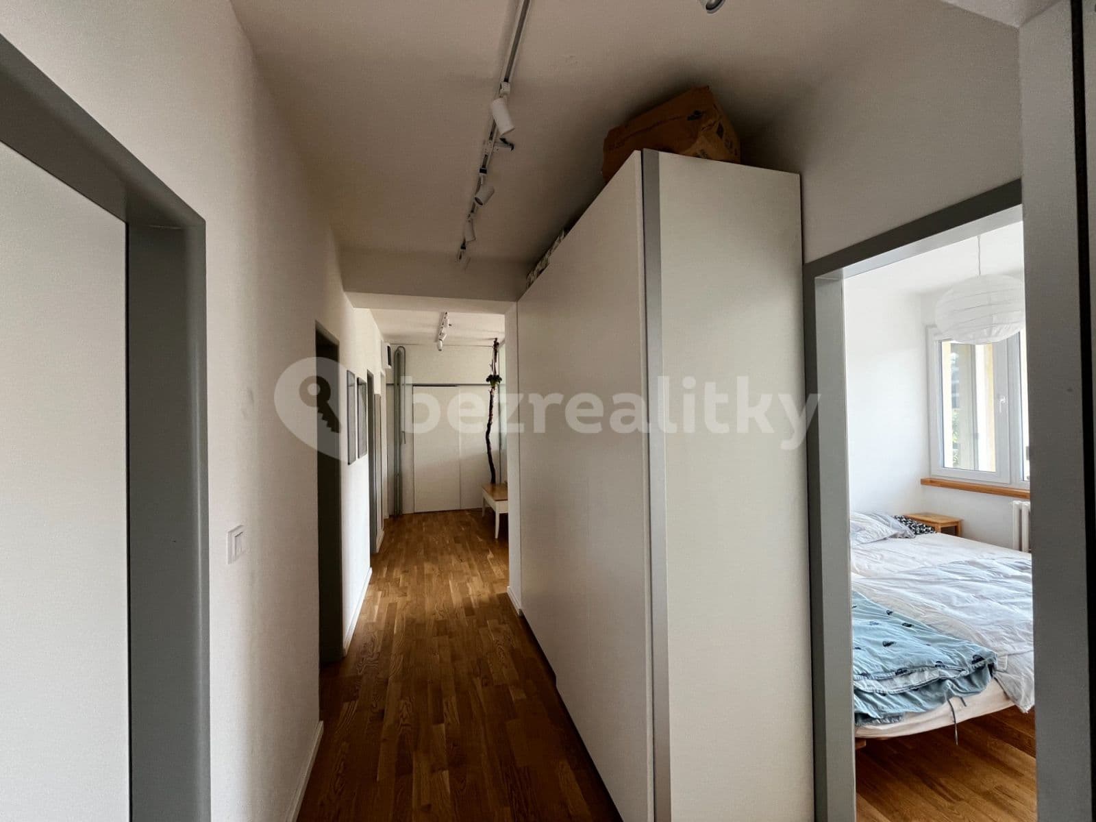 Prenájom bytu 4-izbový 80 m², Na Rozdílu, Praha, Praha