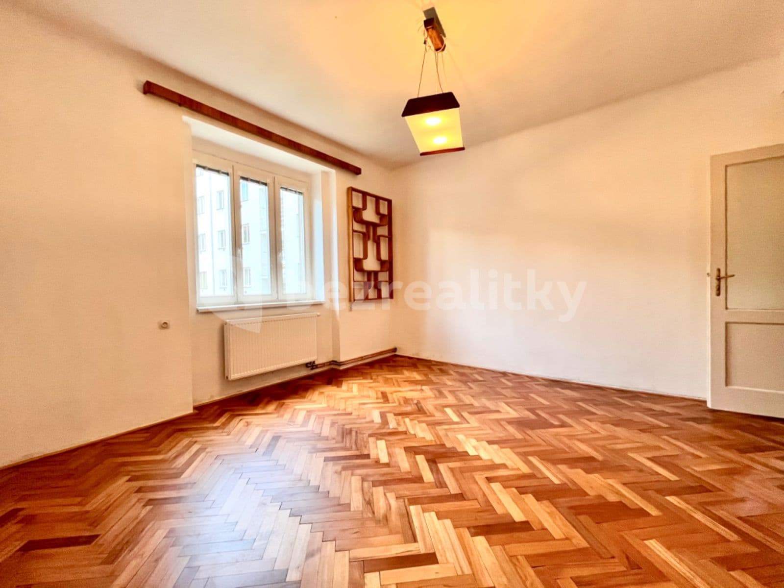 Prenájom bytu 1-izbový 47 m², Oblouková, Praha, Praha