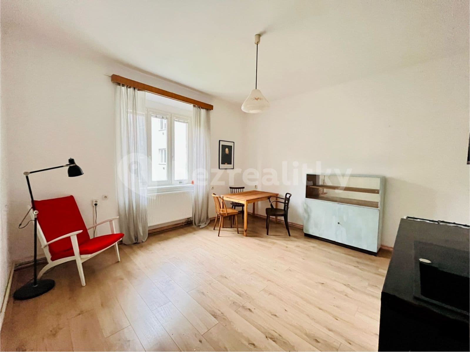 Prenájom bytu 1-izbový 47 m², Oblouková, Praha, Praha