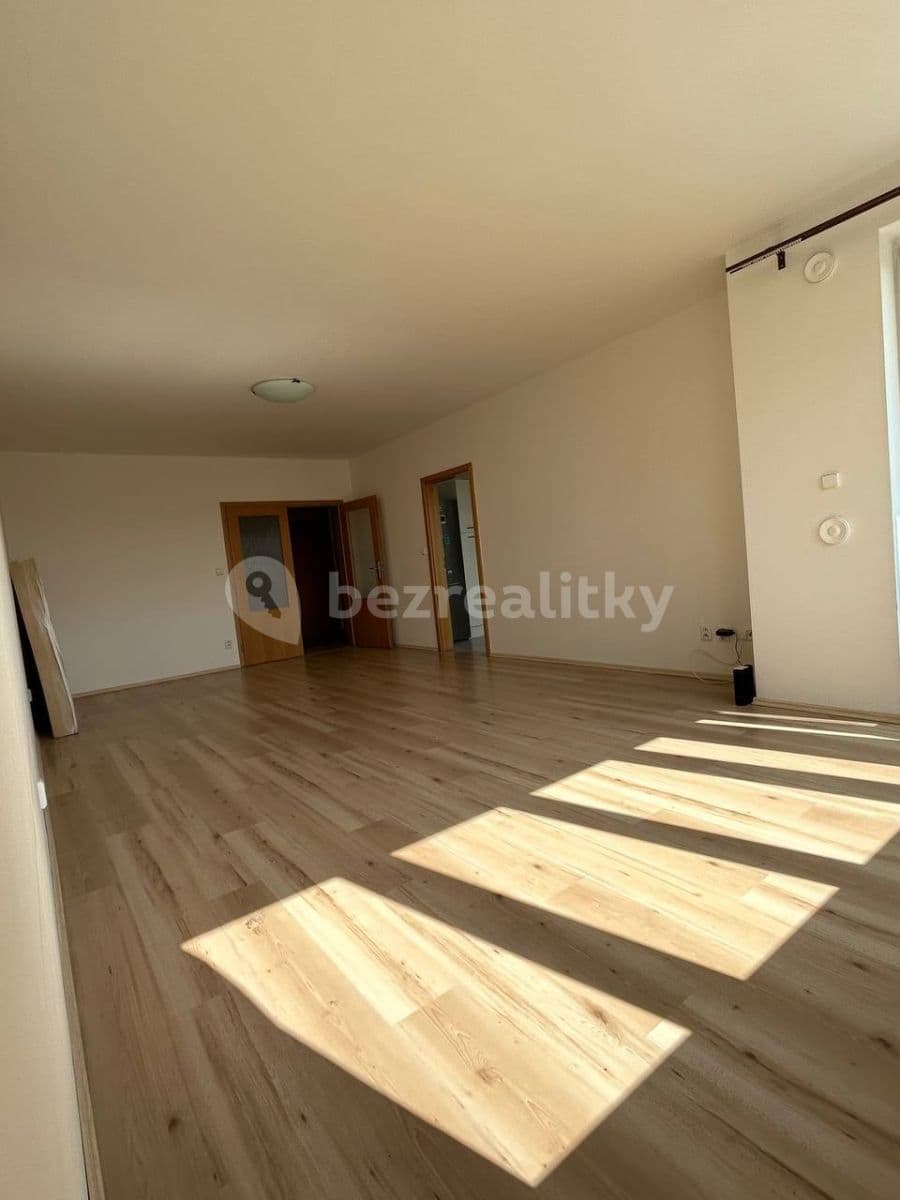 Prenájom bytu 2-izbový 68 m², Petržílkova, Praha, Praha