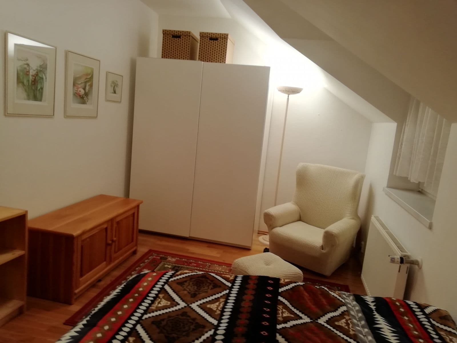 Prenájom bytu  98 m², Na Okrouhlíku, Praha, Praha