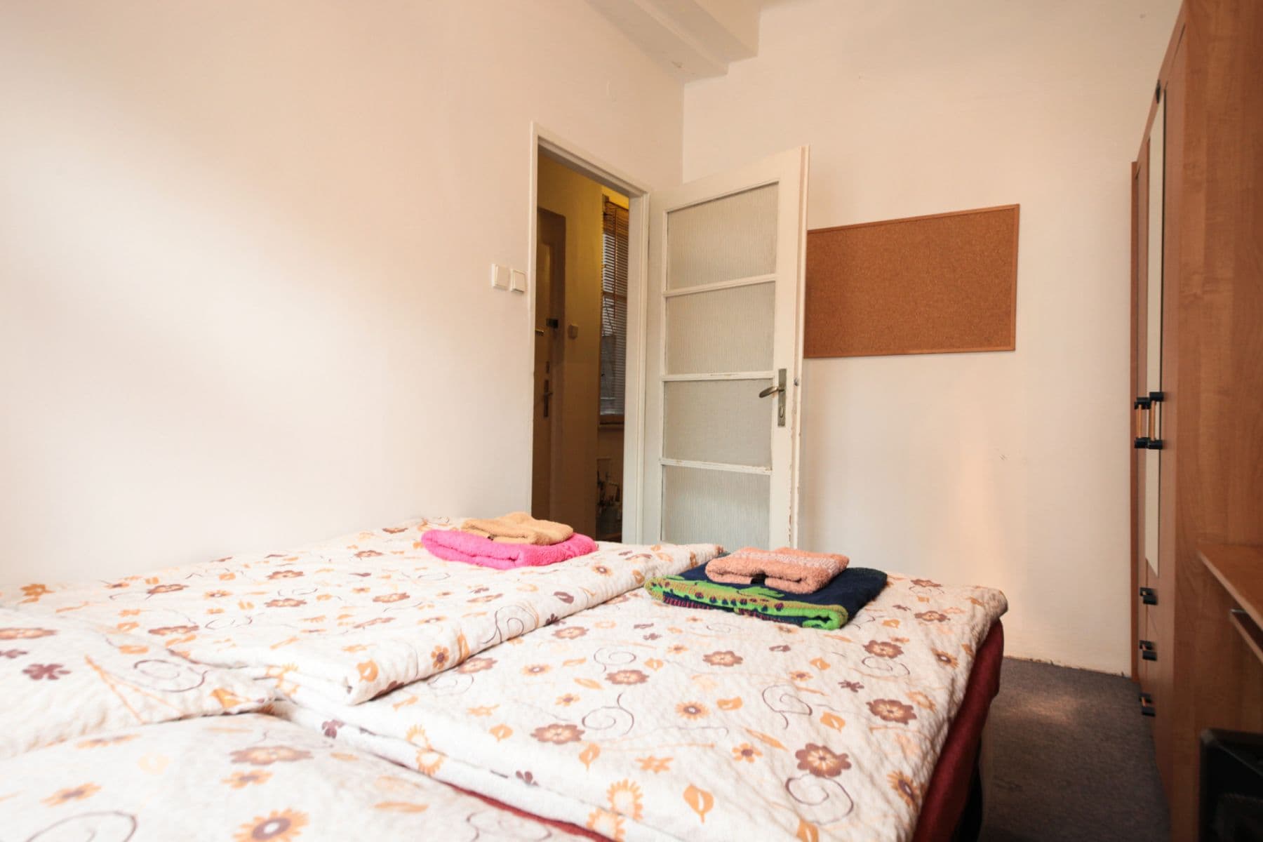 Prenájom bytu  90 m², Stroupežnického, Praha, Praha