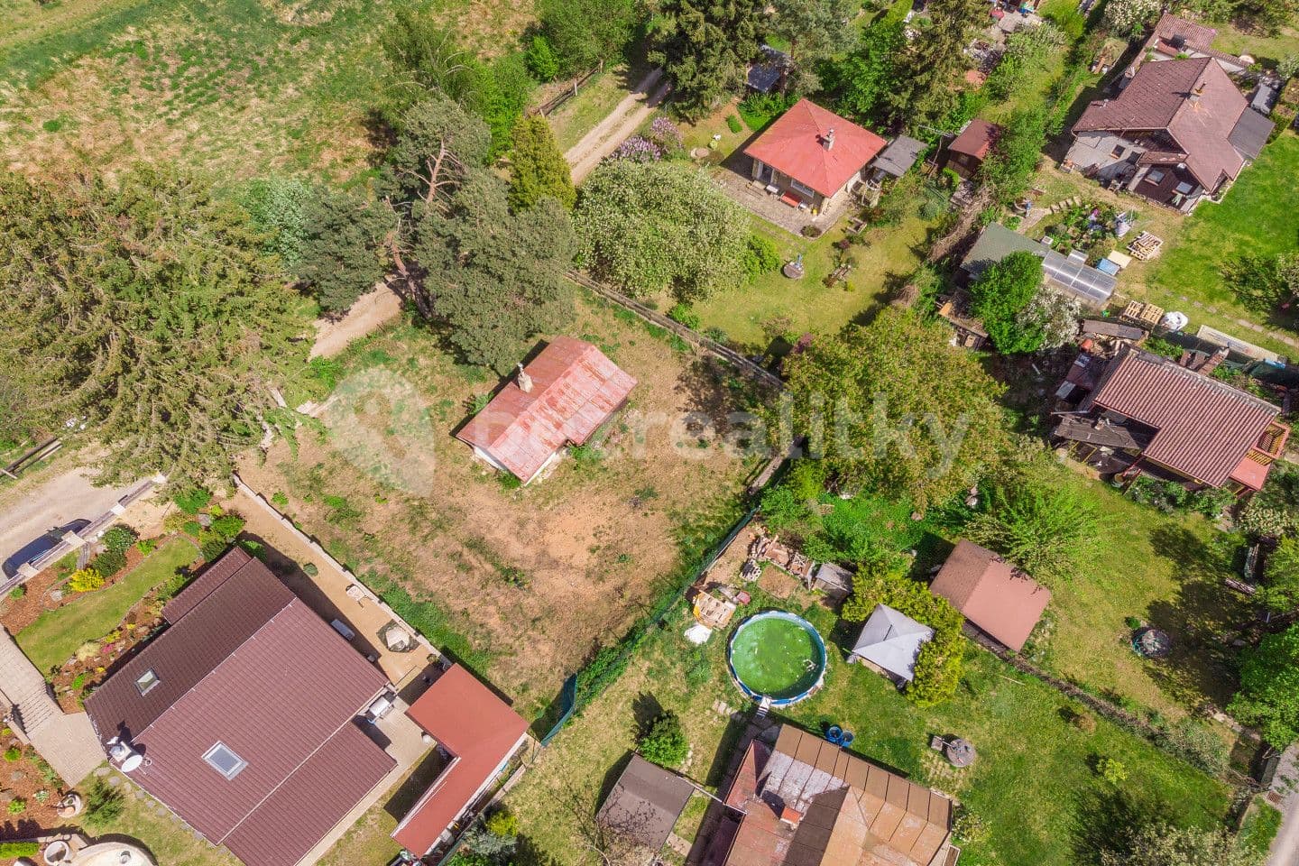 Predaj pozemku 615 m², Višňovka I, Kamenice, Středočeský kraj