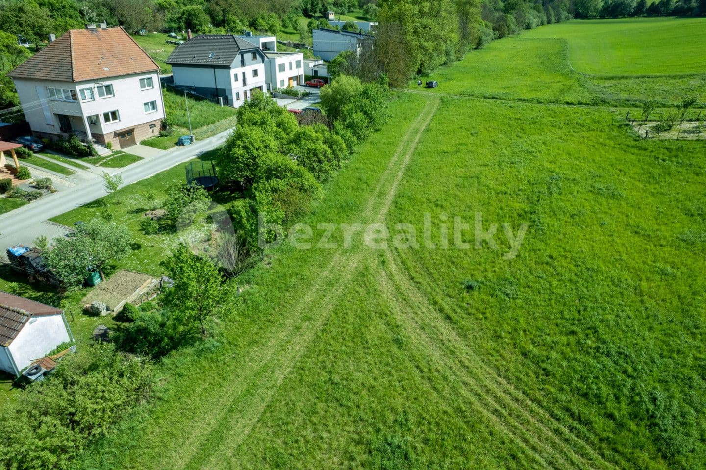 Predaj pozemku 2.000 m², Bílovice, Zlínský kraj