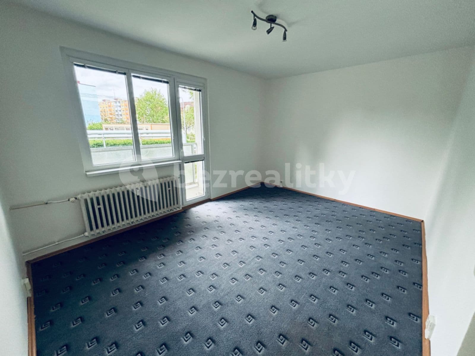 Prenájom bytu 2-izbový 54 m², Poděbradova, Chodov, Karlovarský kraj