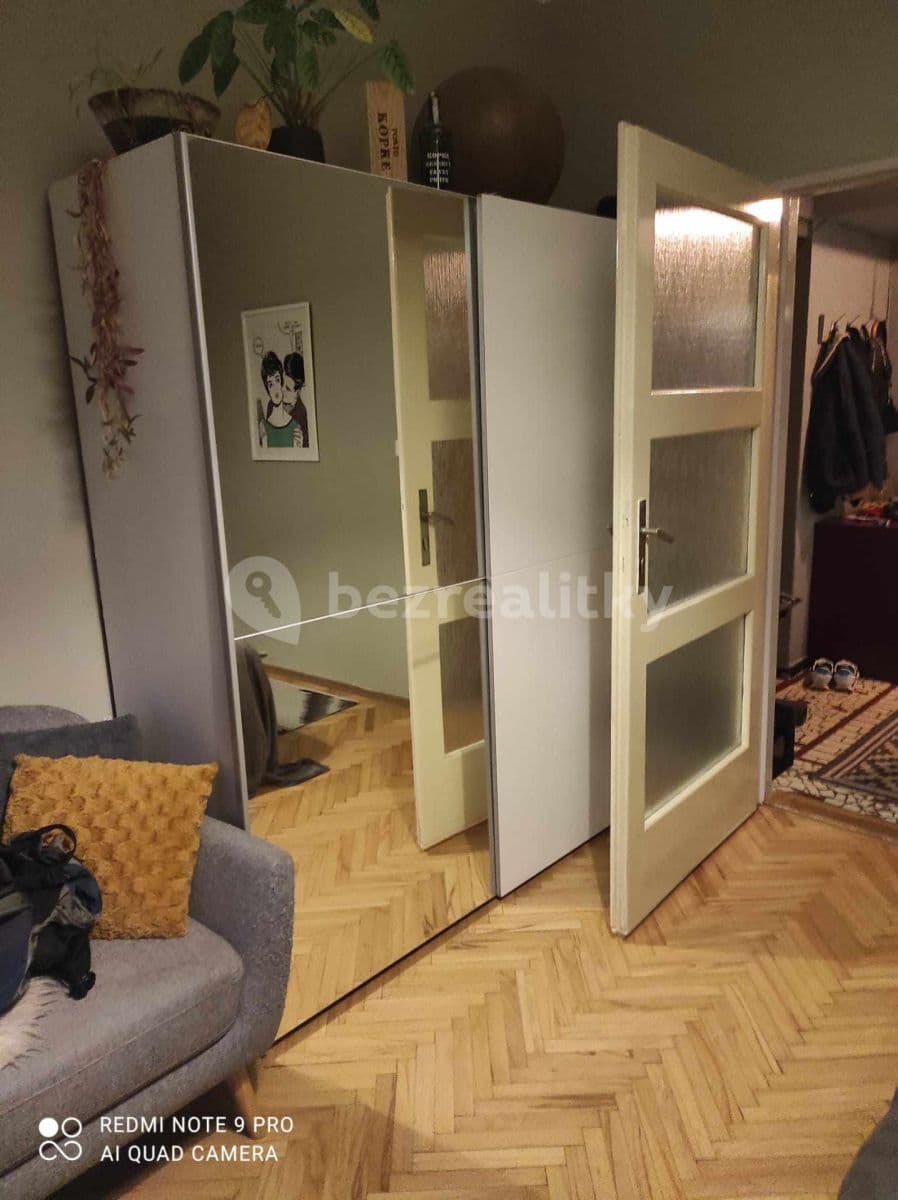 Prenájom bytu 2-izbový 43 m², Pod Kynclovkou, Praha, Praha