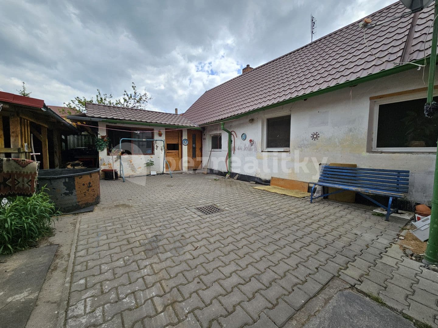 Predaj domu 100 m², pozemek 334 m², Palackého, Městec Králové, Středočeský kraj