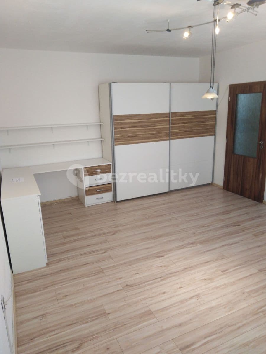 Prenájom bytu 1-izbový 40 m², Liberec, Liberecký kraj