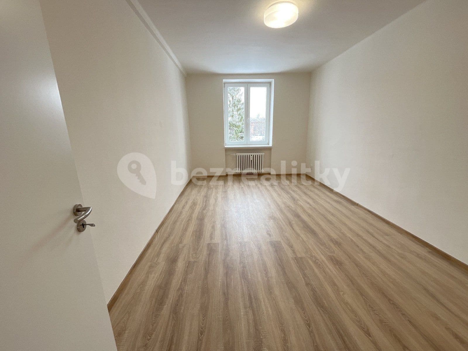 Prenájom bytu 2-izbový 47 m², nám. Republiky, Havířov, Moravskoslezský kraj