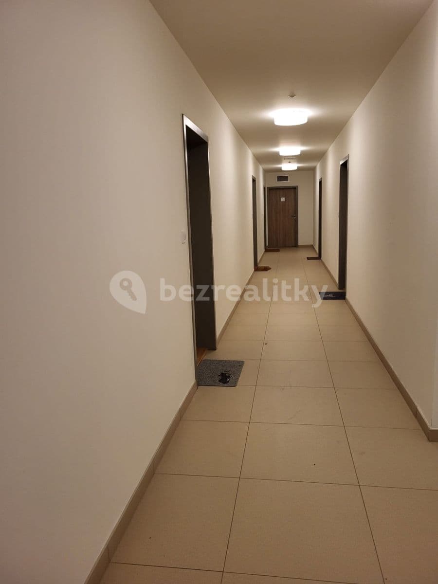 Prenájom bytu 2-izbový 53 m², Hasičská, Ostrava, Moravskoslezský kraj