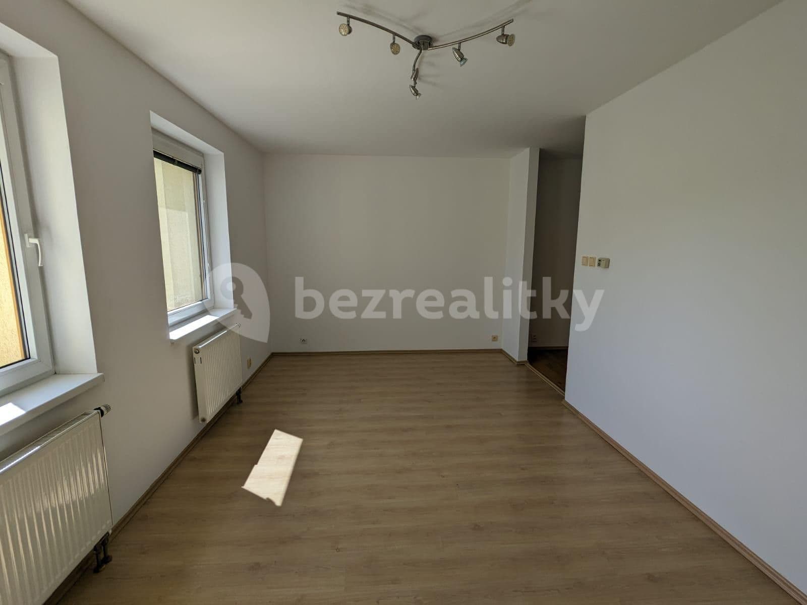Prenájom bytu 2-izbový 55 m², Na Labišti, Pardubice, Pardubický kraj