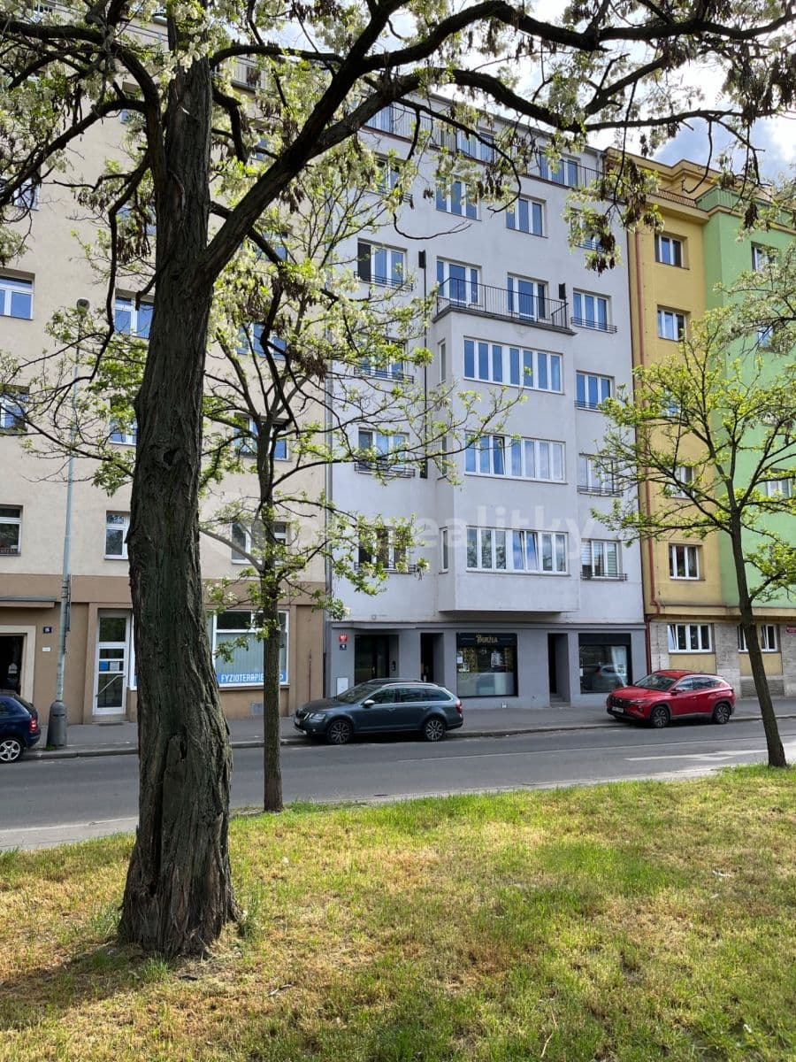 Prenájom bytu 2-izbový 31 m², náměstí Dr. Václava Holého, Praha, Praha