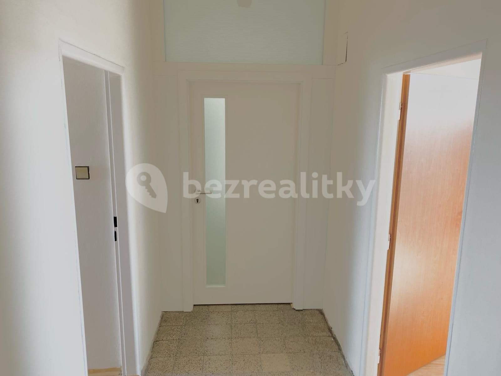 Prenájom bytu 1-izbový 30 m², Sportovců, Hostivice, Středočeský kraj