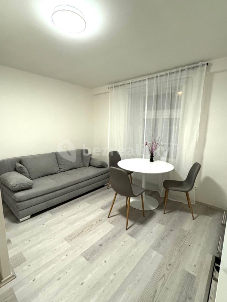 Prenájom bytu 2-izbový 39 m², Podskalská, Praha, Praha