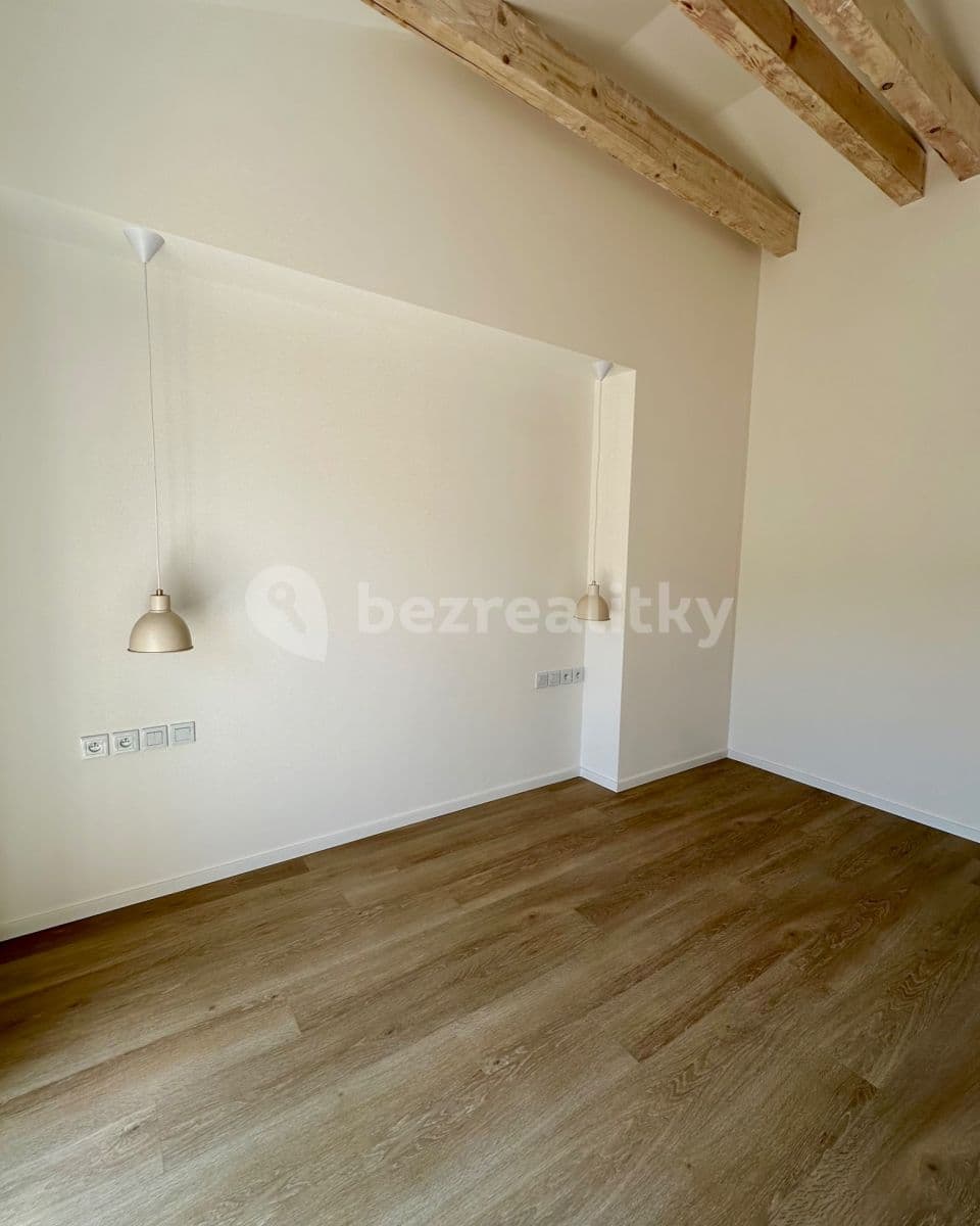 Prenájom bytu 2-izbový 67 m², Šmejkalova, Brno, Jihomoravský kraj