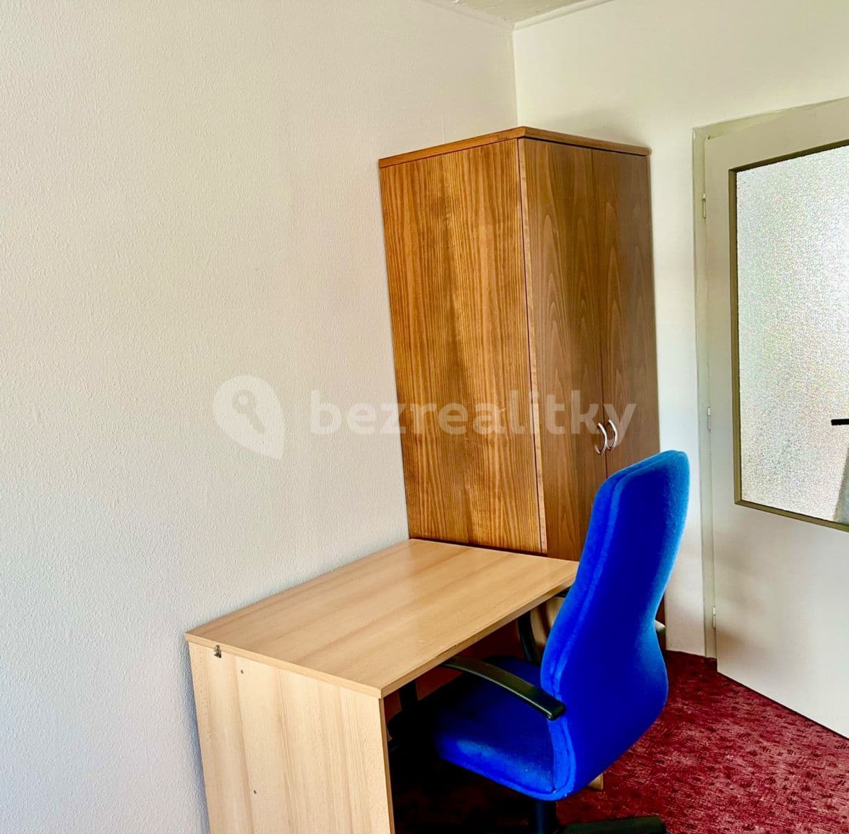 Prenájom bytu 3-izbový 68 m², Kahovská, Praha, Praha