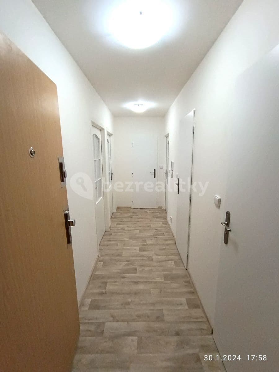 Prenájom bytu 3-izbový 75 m², Cíglerova, Praha, Praha