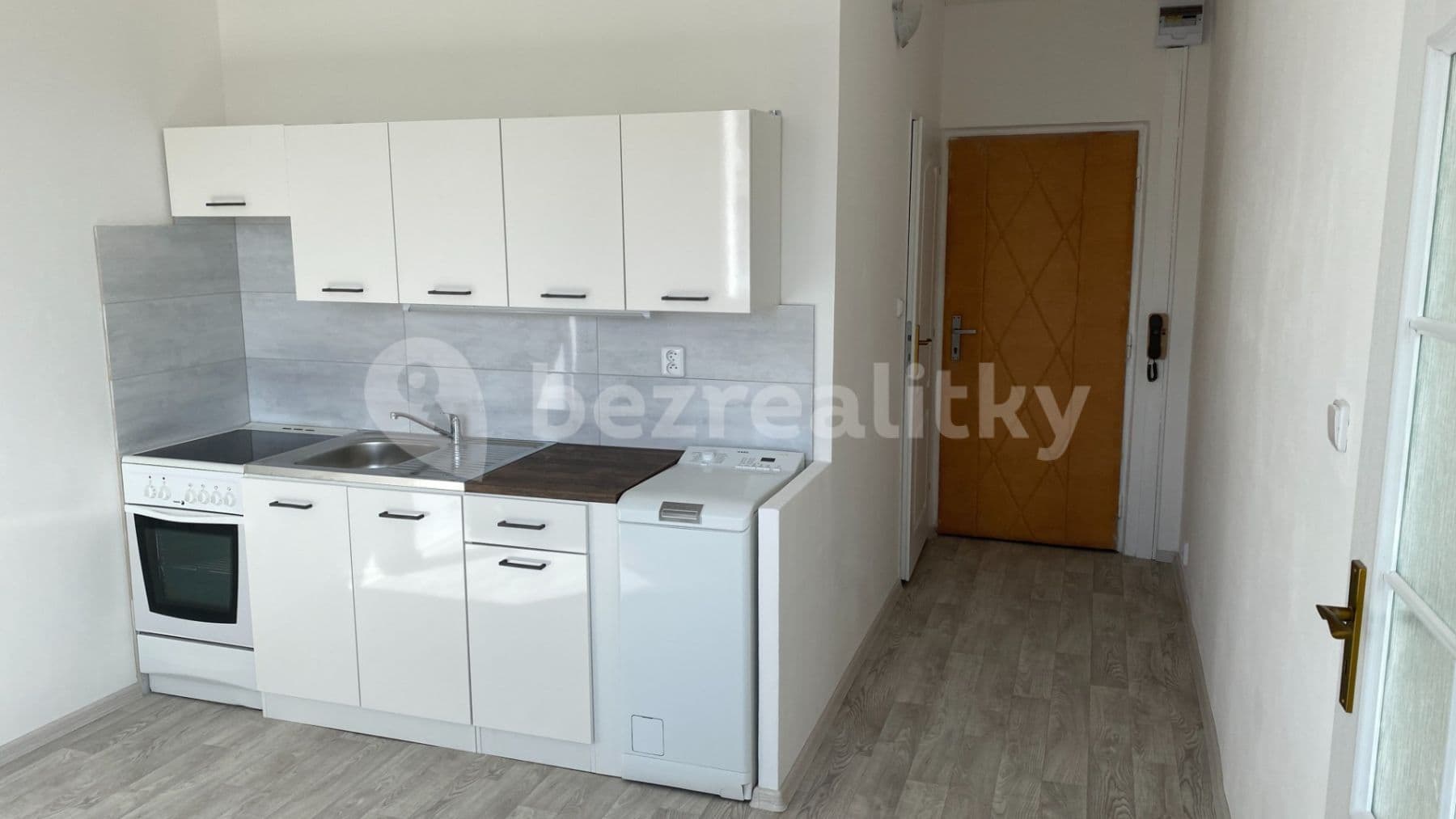 Prenájom bytu 2-izbový 38 m², Lužická, Jablonec nad Nisou, Liberecký kraj