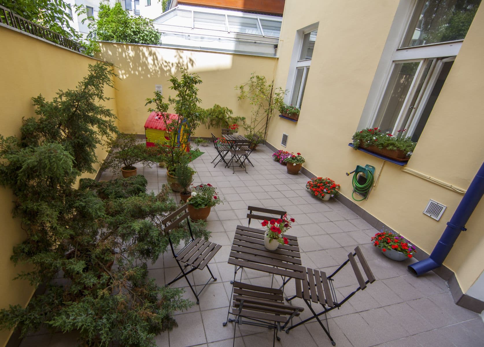Prenájom bytu  72 m², Americká, Praha, Praha