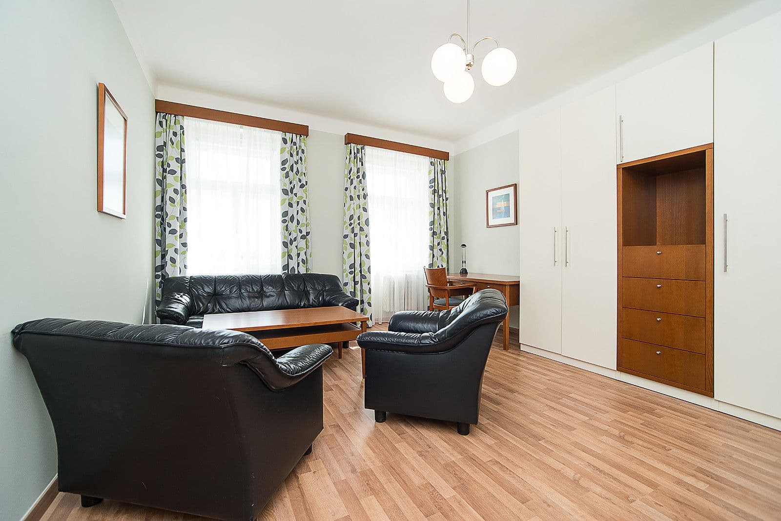 Prenájom bytu  72 m², Americká, Praha, Praha