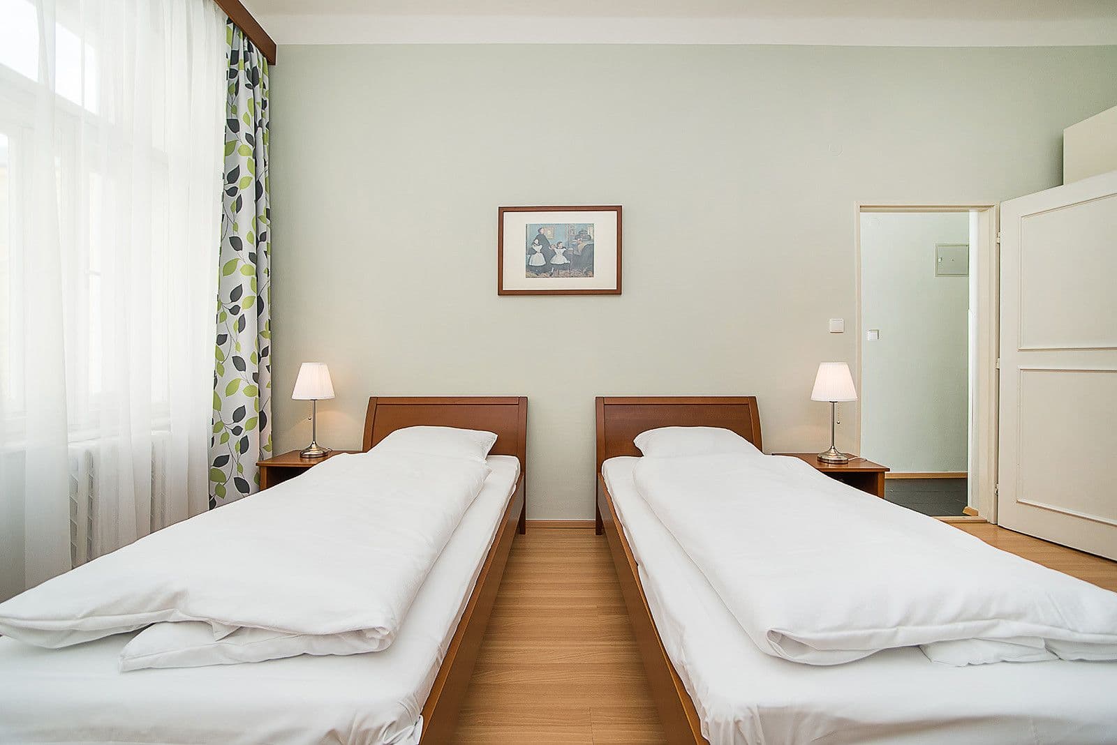 Prenájom bytu  43 m², Americká, Praha, Praha