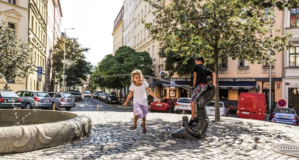 Prenájom bytu  43 m², Americká, Praha, Praha