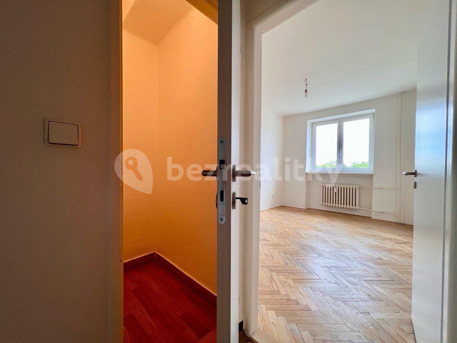 Prenájom bytu 3-izbový 72 m², Porubská, Ostrava, Moravskoslezský kraj
