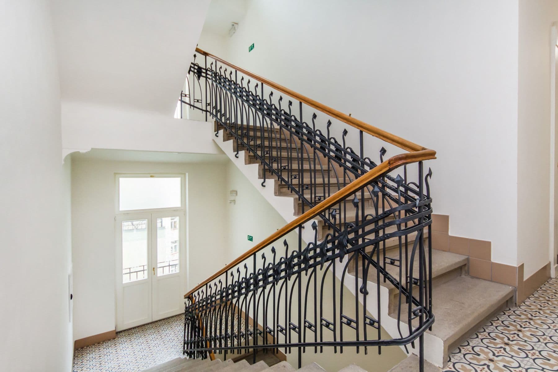 Prenájom bytu  29 m², Slavíkova, Praha, Praha