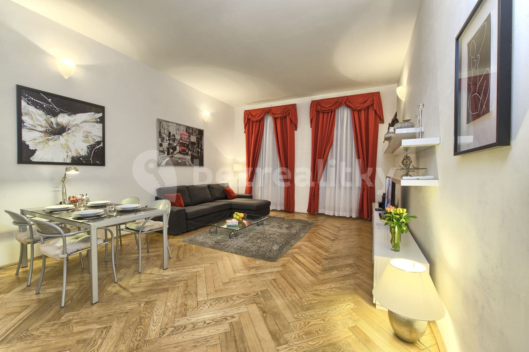 Prenájom bytu  105 m², Dušní, Praha, Praha