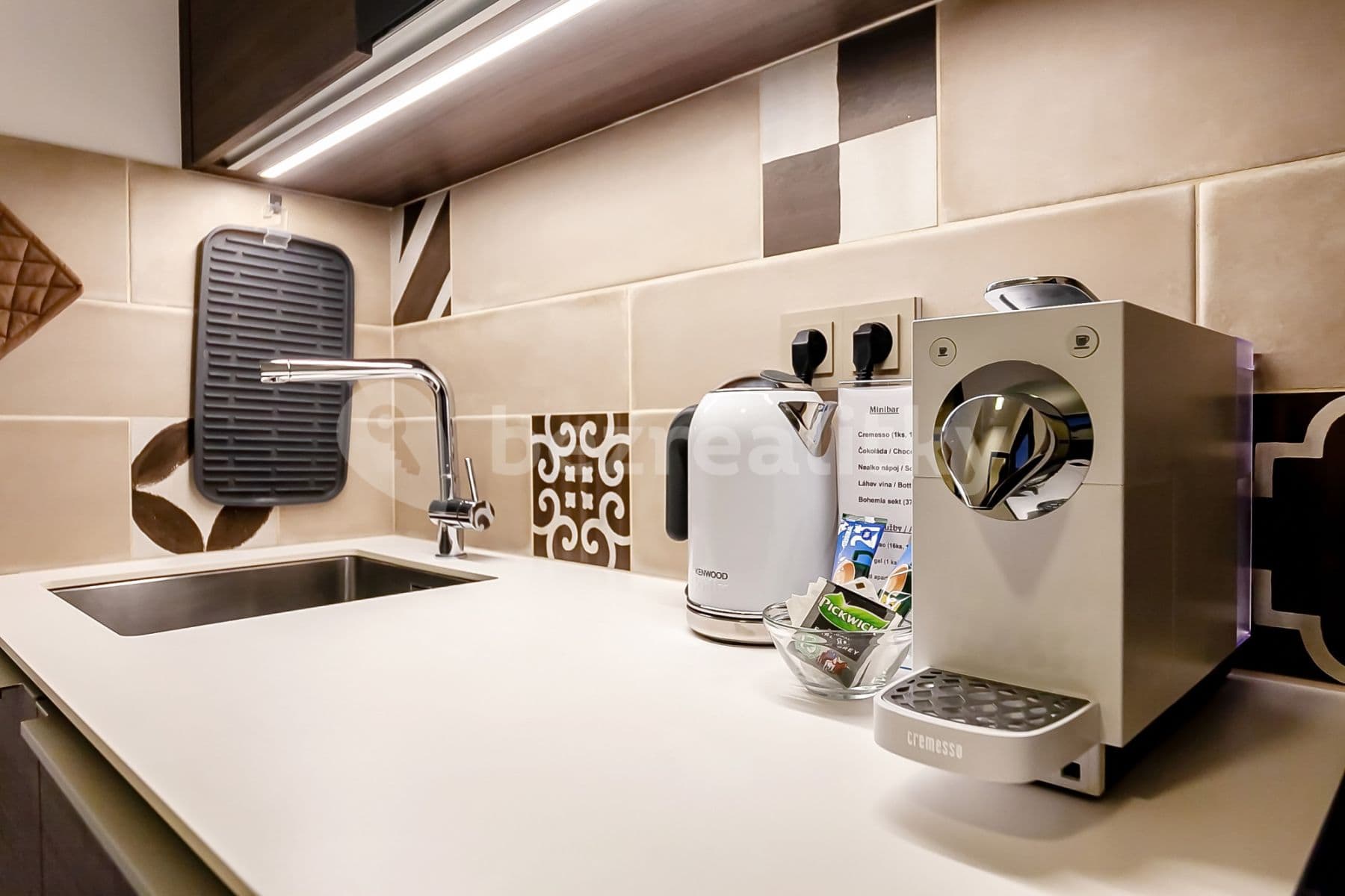 Prenájom bytu  30 m², Legerova, Praha, Praha